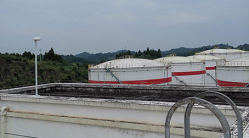 石化行業(yè)的雷電預(yù)警系統(tǒng)方案-點(diǎn)擊帶你了解詳情【杭州易造】 石化行業(yè)的雷電預(yù)警系統(tǒng)方案-點(diǎn)擊帶你了解詳情【杭州易造】