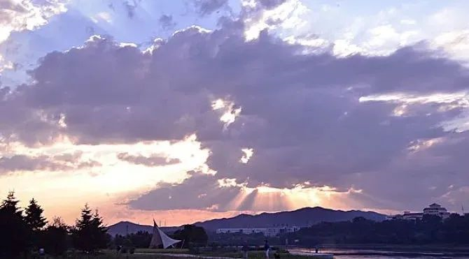 雷電預(yù)警系統(tǒng)組成為什么要用大氣電場儀？